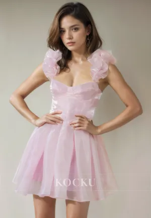 Elegant & Luxurious Square A-Line Tulle Party Homecoming Dress