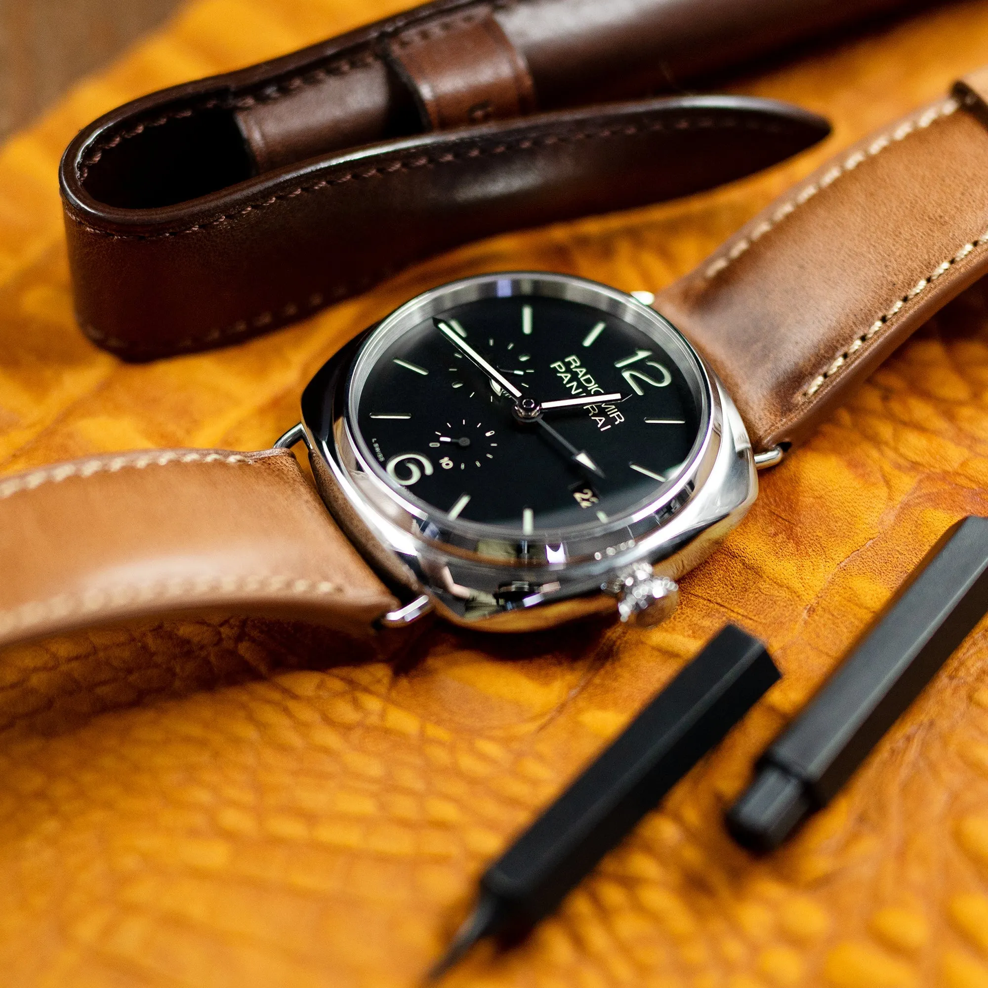 Pam Collection, Vintage Brown Horween Chromexcel Leather Watch Strap for Panerai, Beige Stitch.